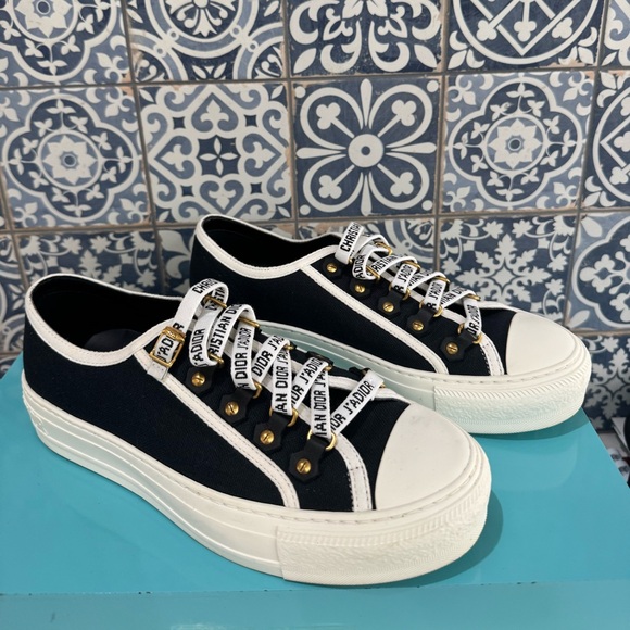 Dior WALK'N'DIOR SNEAKERS - Picture 1 of 9